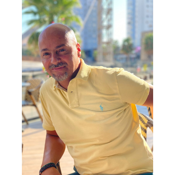 Ali Solak – Founder and Lead Consultant of Epicurean Digital